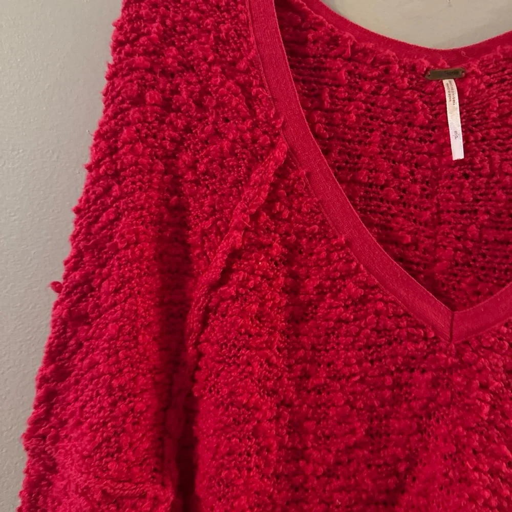 Free People Womens Pullover Sweater Red Long Sleeve V Neck Inside Out S/p Dc - Picture 3 of 12